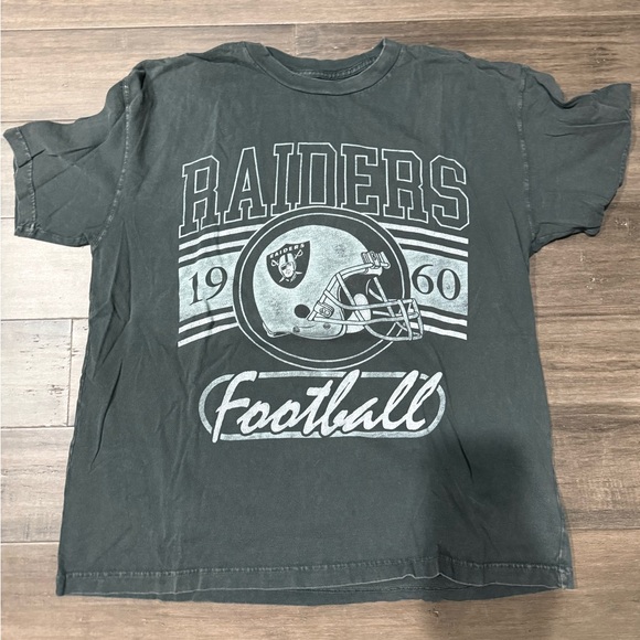 Abercrombie & Fitch Tops - Abercrombie Raiders Unisex NFL Graphic Tee